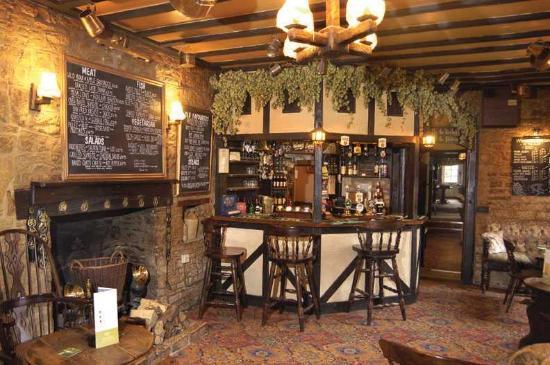 Hunter's Hall Inn Restaurant and Bar